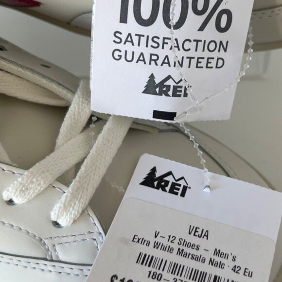 Veja V12 White Marsala Red Nautico Men Size 42 US9 - Picture 10 of 12